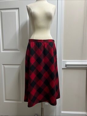 Talbots Red Black Buffalo Check A Line Skirt wool size 12 excellent length 28